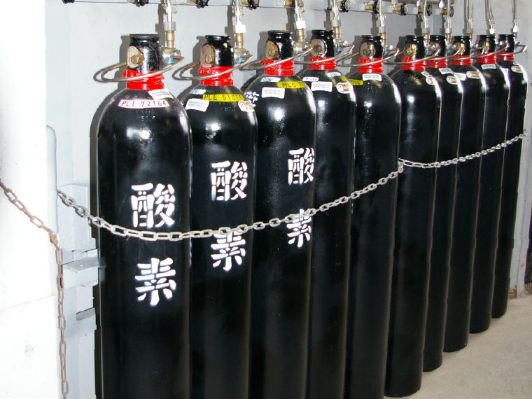 酸素ガス充填架台